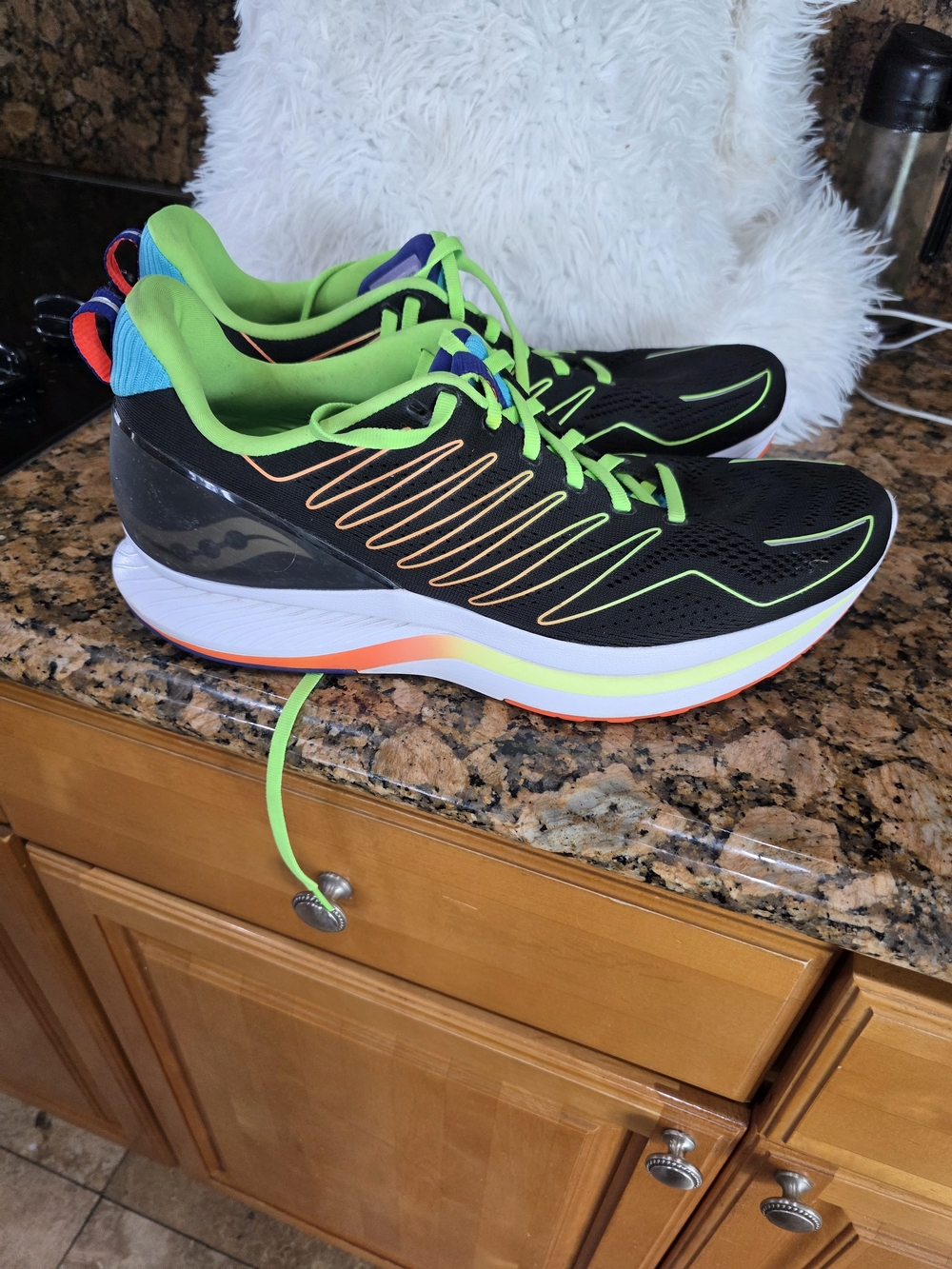 Saucony Men Black and Neon Green Athletic Sneakers with Multicolor Trim